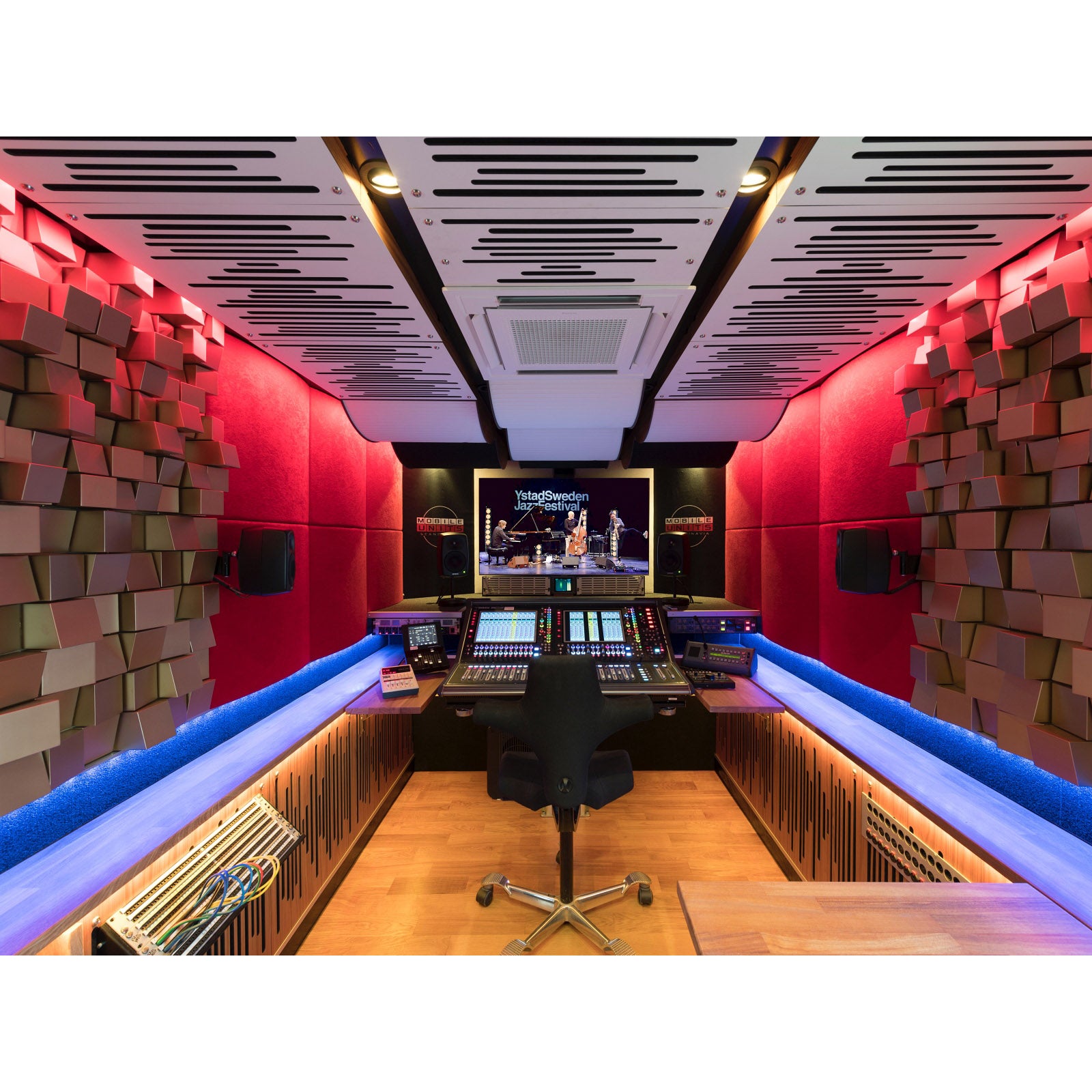 ViCoustic VicPattern Ultra Wavewood (Locarno Cherry 3-Unit)