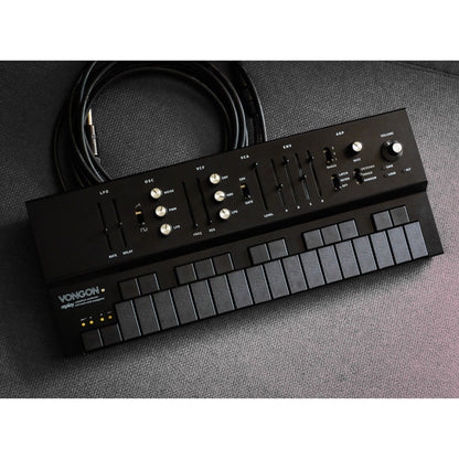 Vongon Replay Polyphonic Synthesizer (Black)