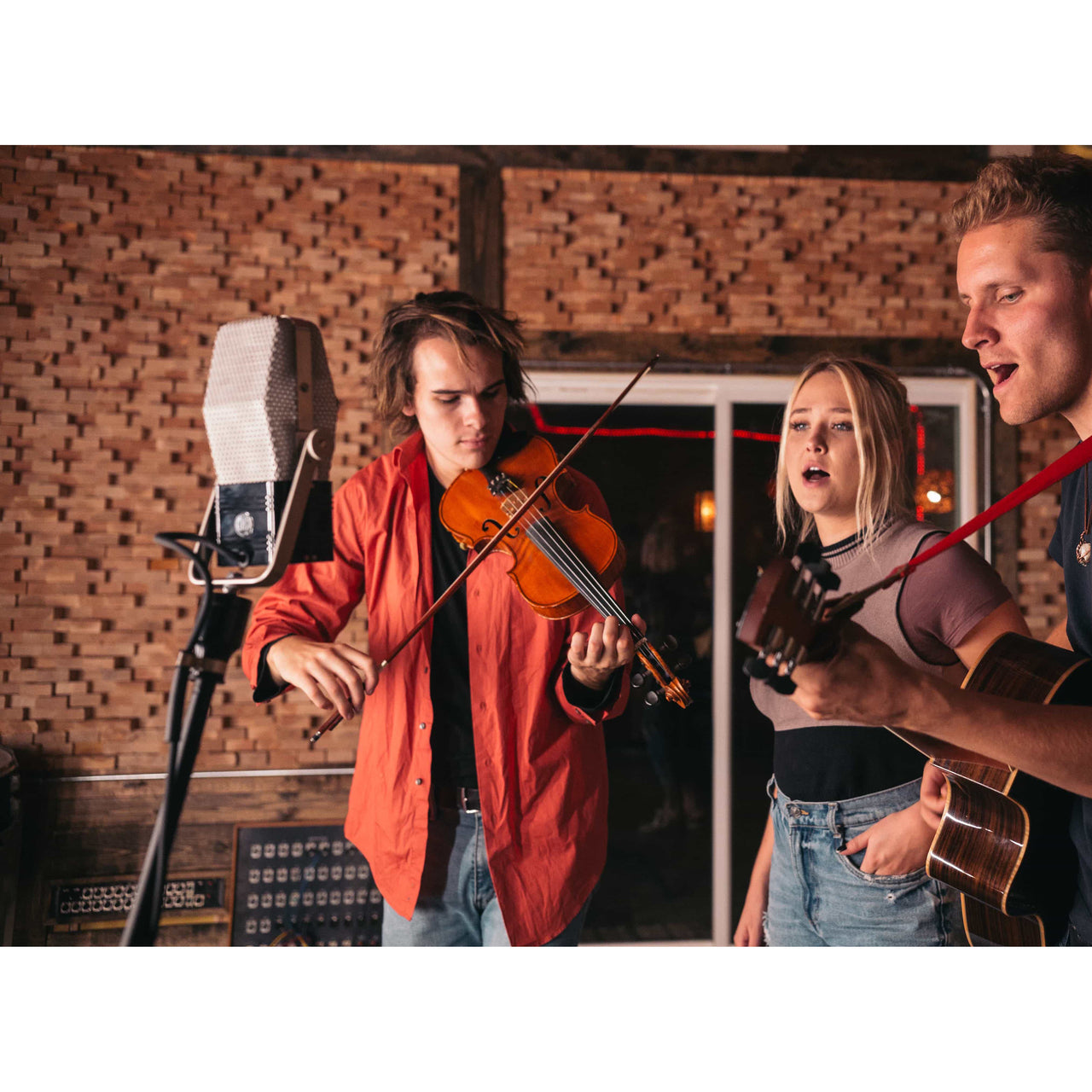 AEA R44CX Ribbon Microphone