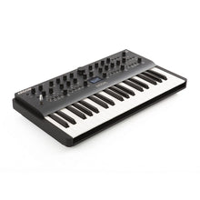 Modal Electronics Argon8 Polyphonic Wavetable Synthesizer (8-Voice 37-Key)