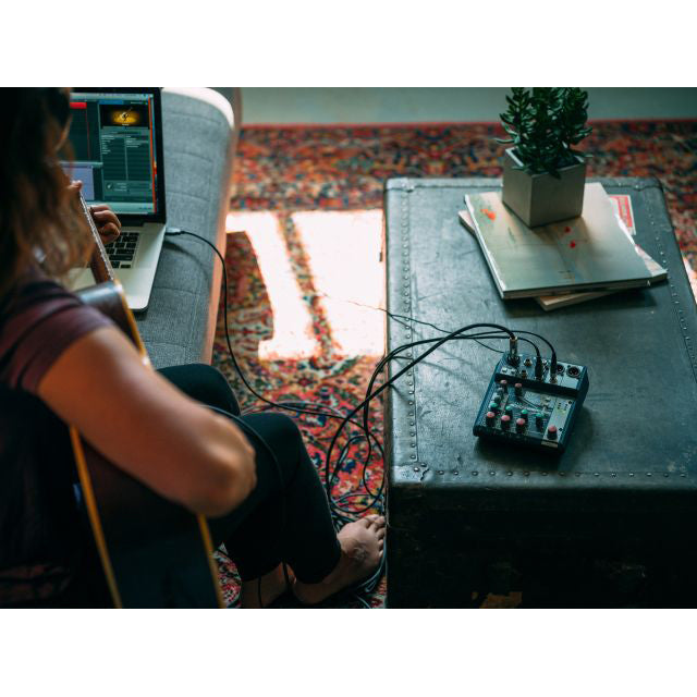 Soundcraft Notepad-5 Analog Mixing Console (USB)